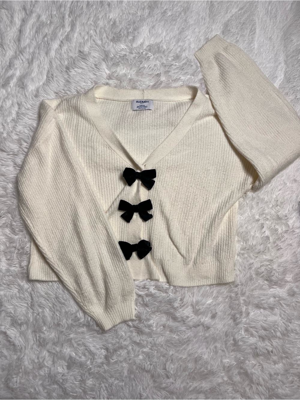 Old Navy Cream Cropped V-Neck Sweater with Black Bow Accents